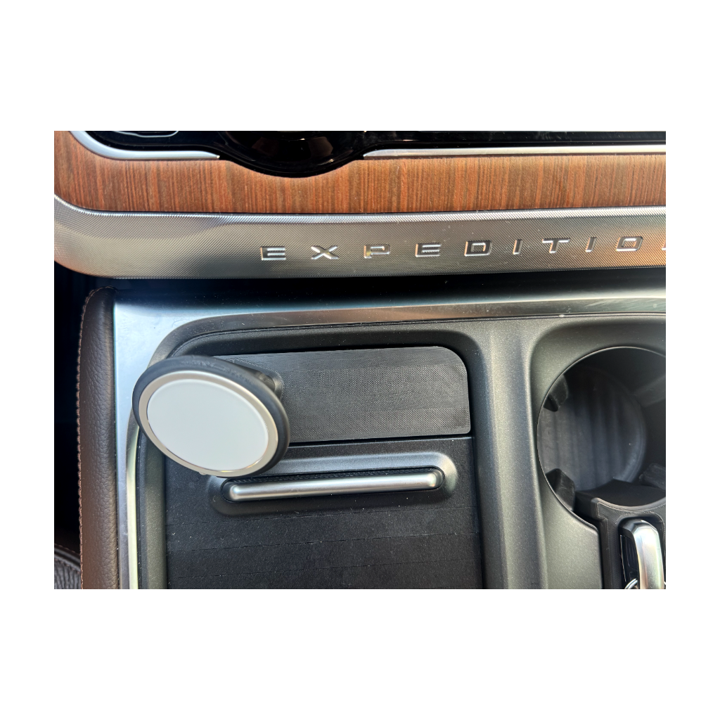 Expedition 2025+ MagSafe Charger Mount